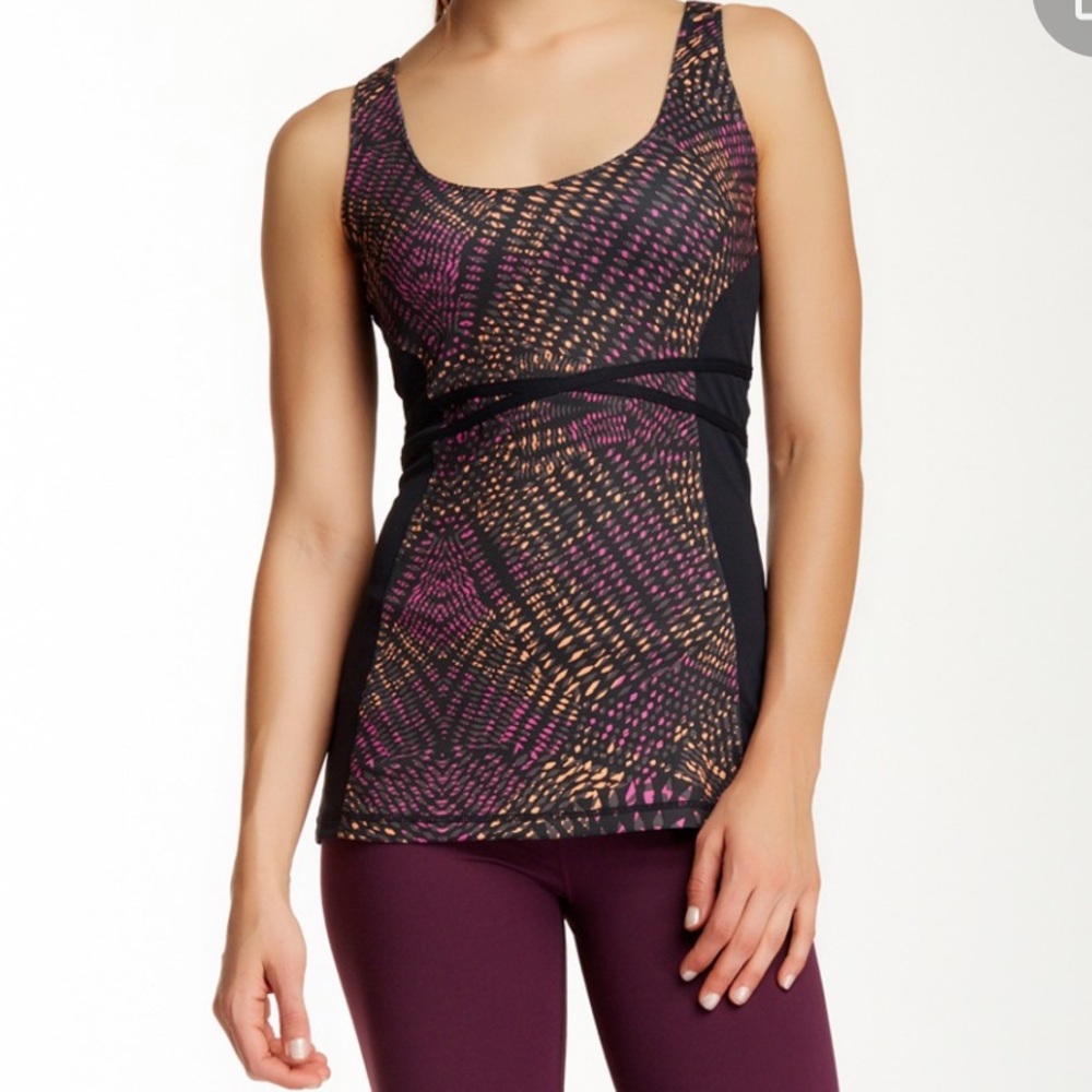 NWT FABLETICS athletic tank size medium
